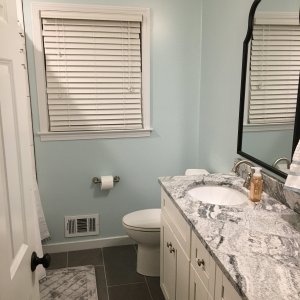 Bathroom 3.JPG