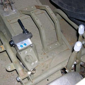 rearsteer_valve3.jpg