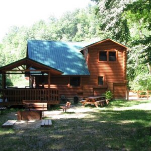 Cabin 8.jpg